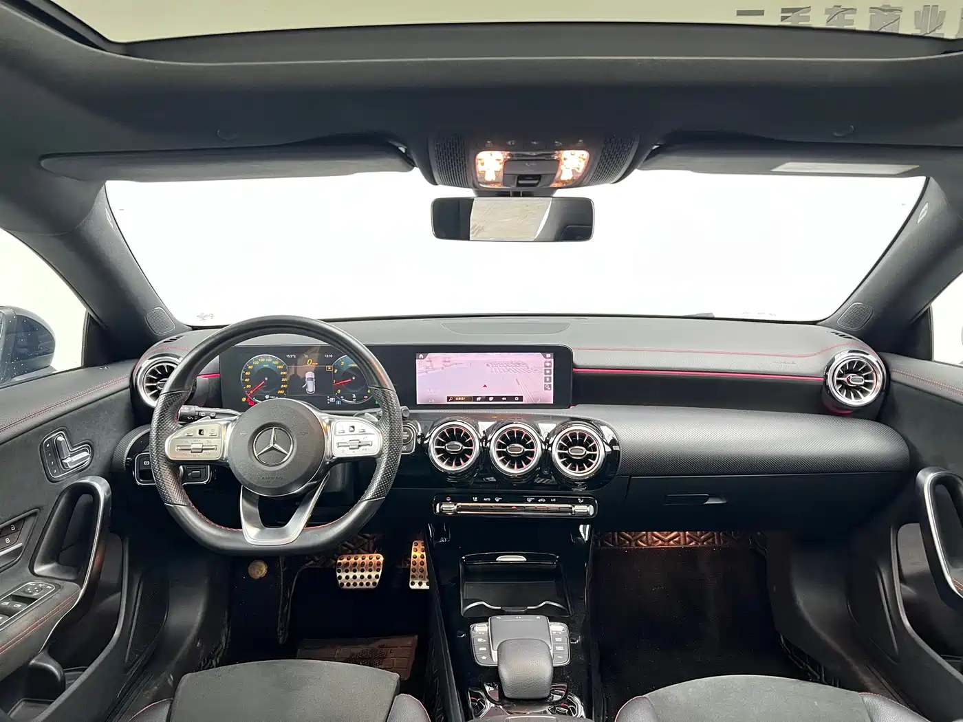 Mercedes-Benz CLA (Import) 2022 Facelift CLA 200 Shooting Brake фото 3