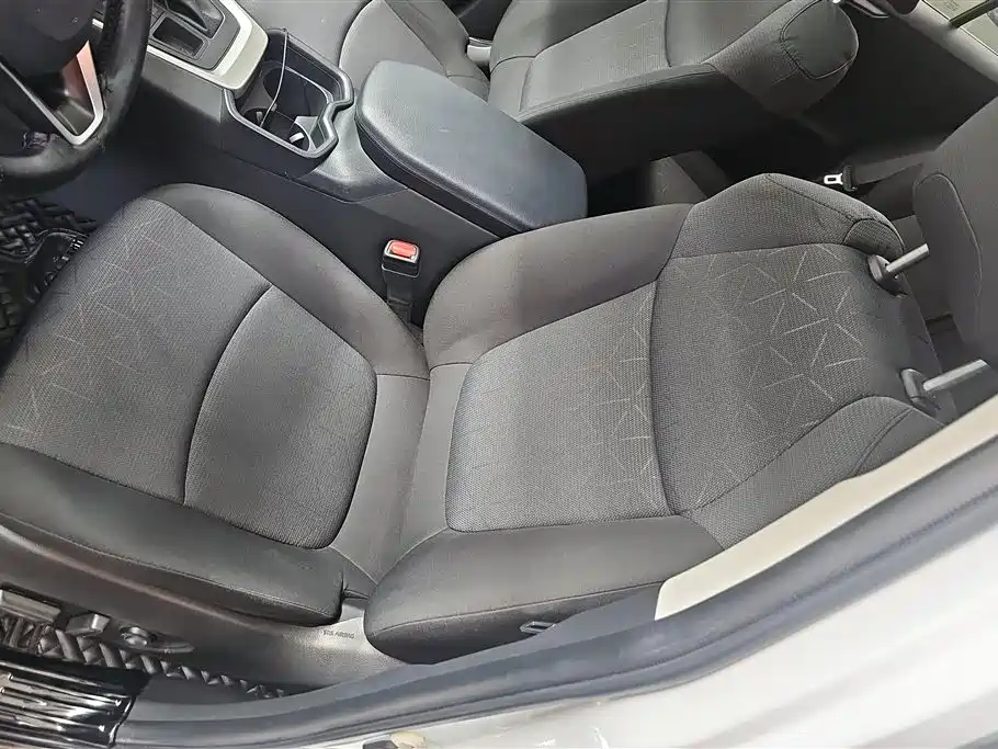 Toyota RAV4 Rongfang 2021 2.0L CVT 4WD Trend фото 9
