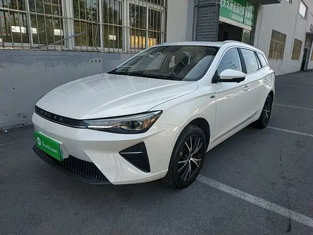 Roewe Ei5 500, Admire