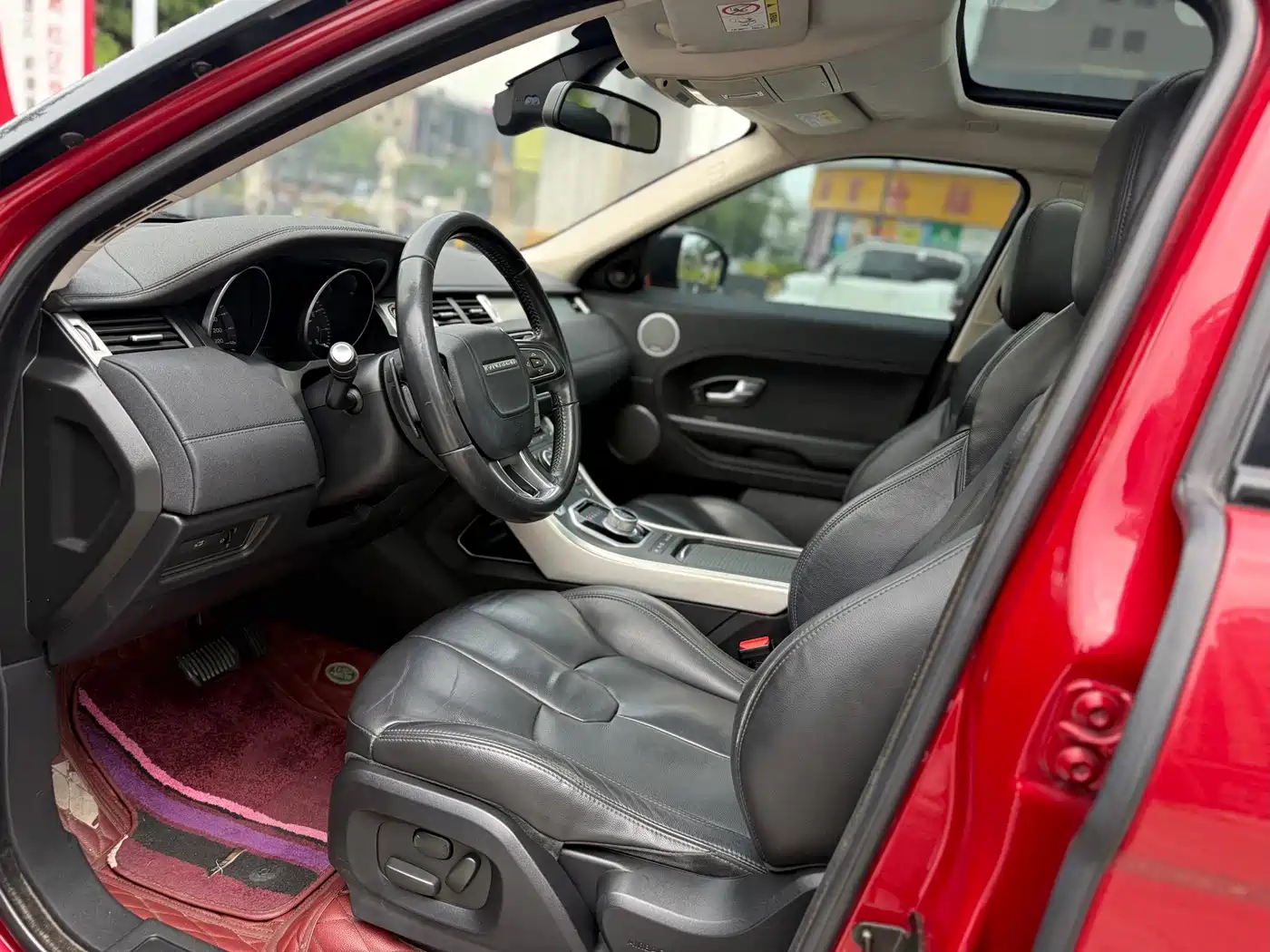 Photo 4 - Land Rover Range Rover Evoque