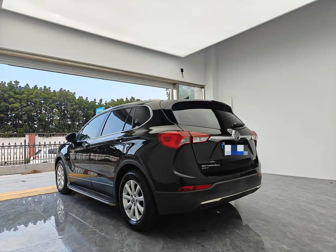 Фото 6 - Buick Envision Plus