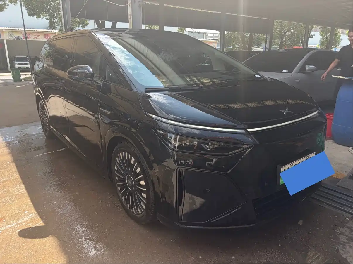 2026 XPeng X9