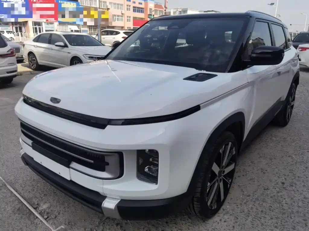 Фото 2 - Geely ICON