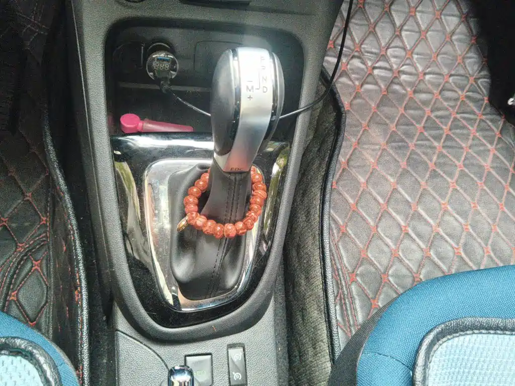 Renault Captur 2018 2015 Model 1.2T Automatic Standard Edition