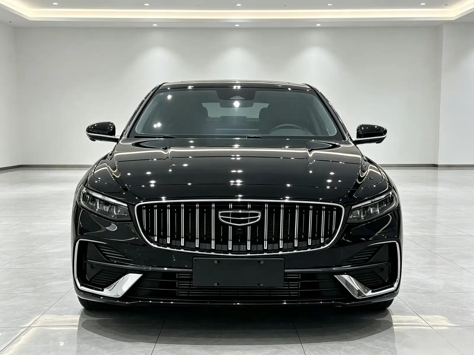 Фото 2 - Geely Preface