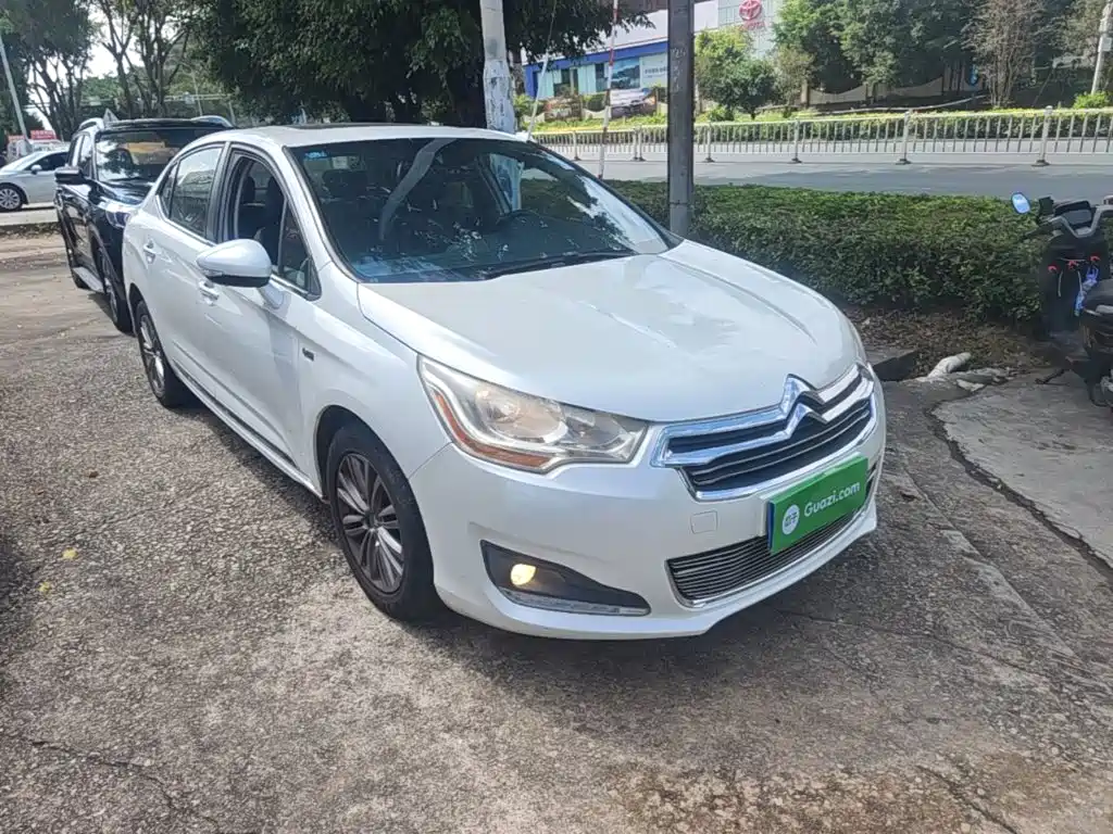 Photo 4 - Citroën C4L