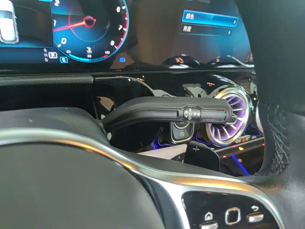 Mercedes-Benz GLA 2024 2023 GLA 220