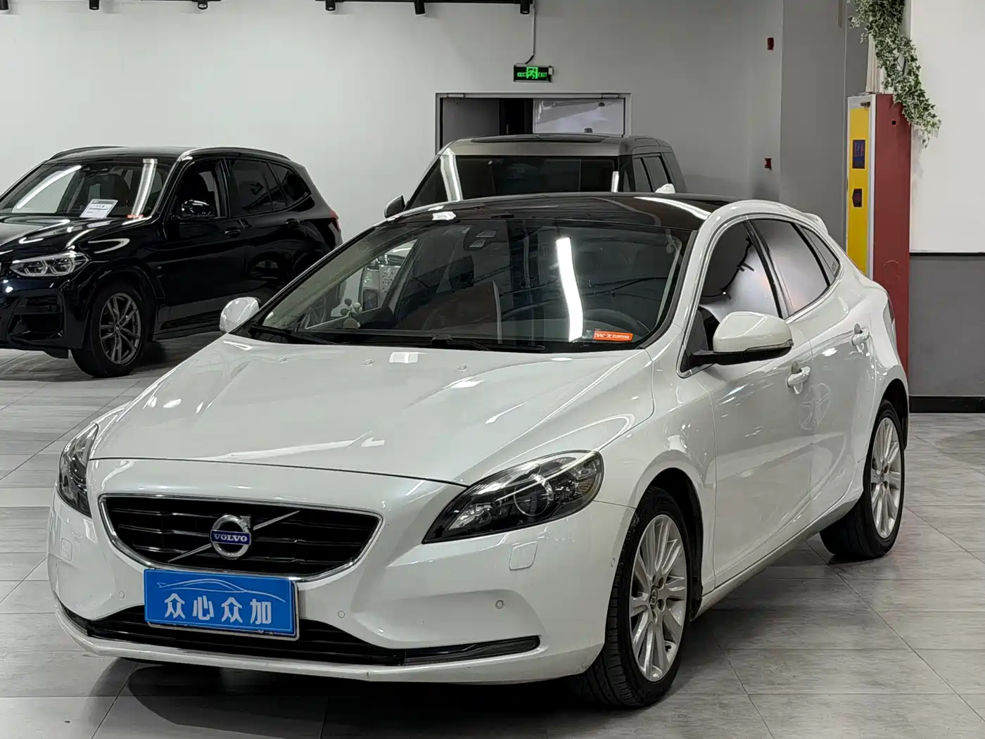 Volvo V40 2016 2016 T3 Elegance Edition