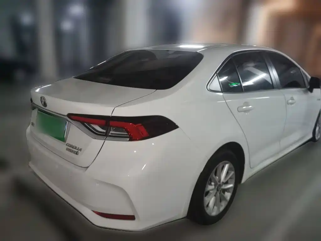 Photo 24 - Toyota Corolla