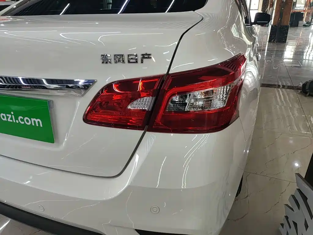 Nissan SYLPHY, миниатюра 8