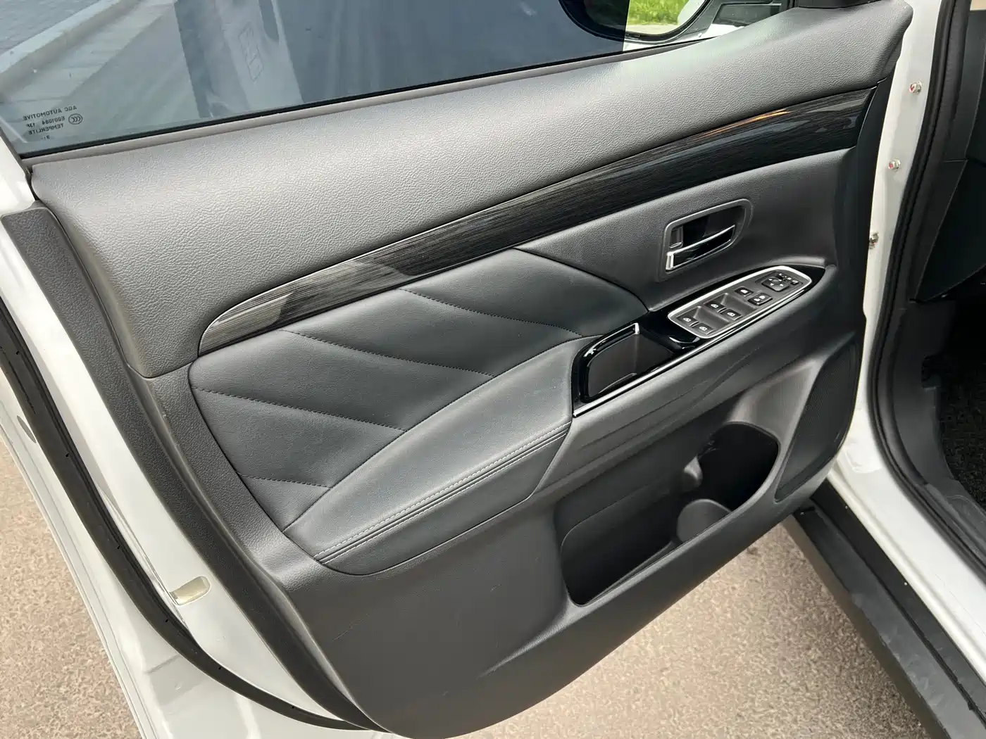 Mitsubishi Outlander 2019 2.0L 2WD Enjoy 7-Seater China VI фото 9