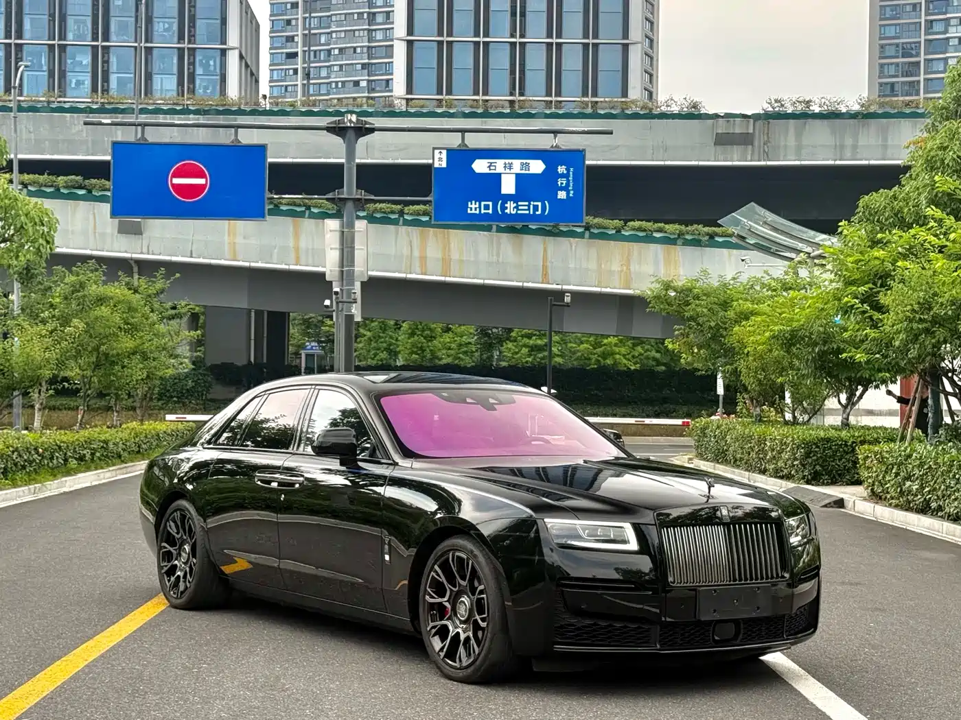 Rolls-Royce Ghost 2023 2022 6.7T Black Badge