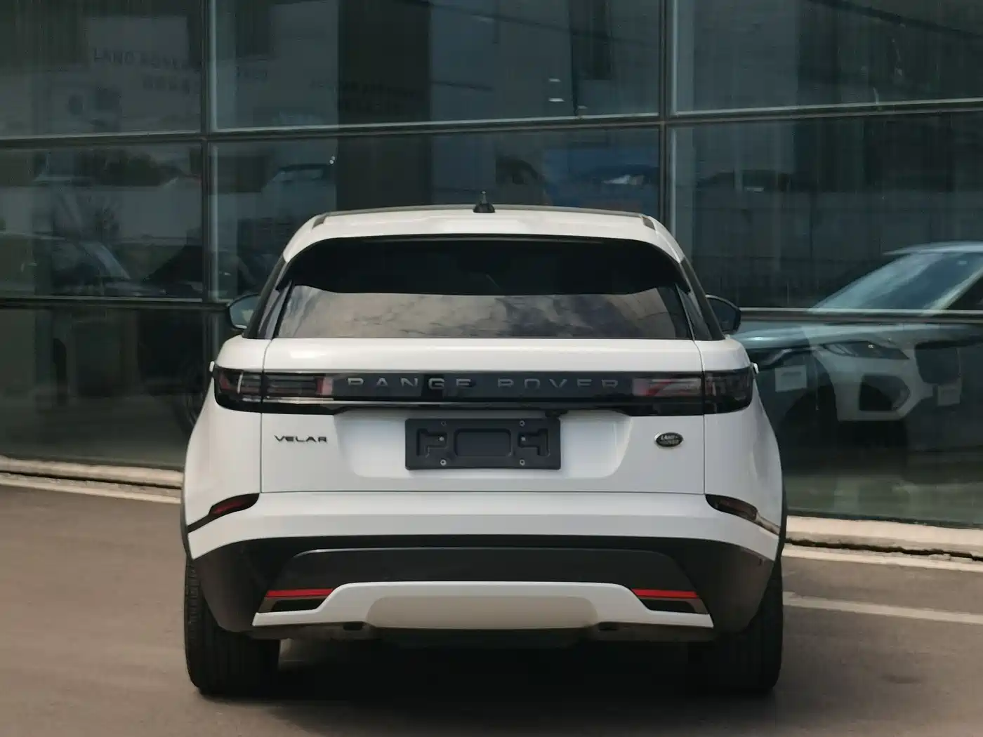 Land Rover Range Rover Velar 2025 Dynamic HSE фото 4