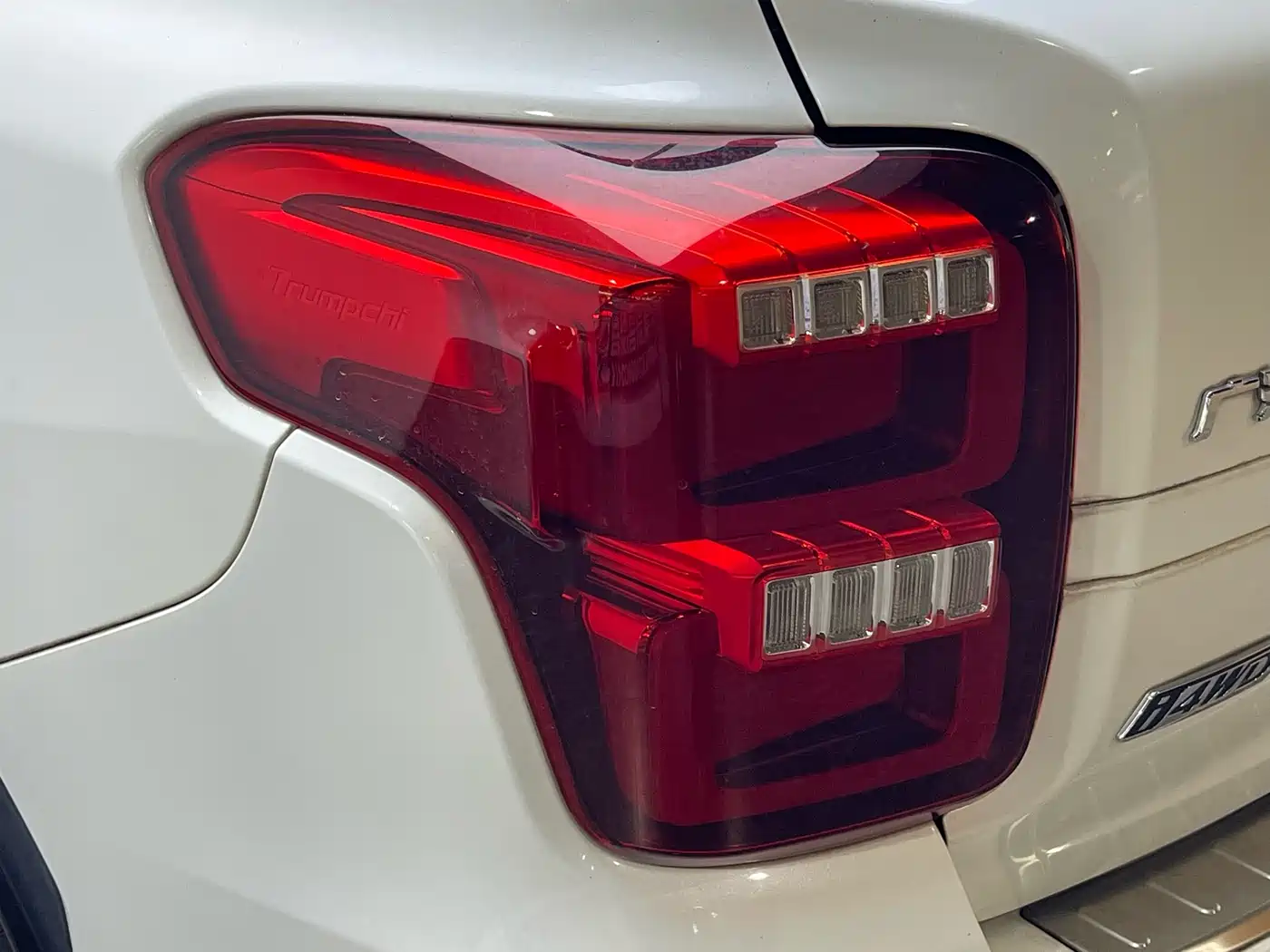 GAC Trumpchi Trumpchi GS8 2017 320T AWD Luxury Smart Connect (7-Seater) фото 9