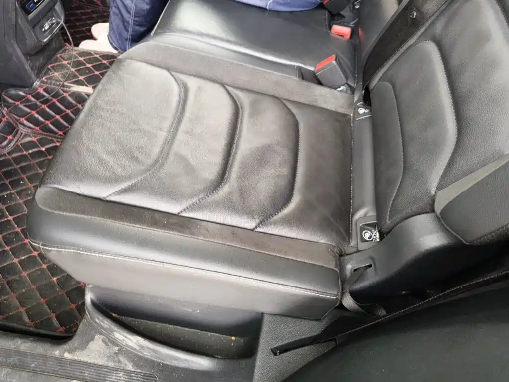 Фото 22 - Volkswagen Tiguan L