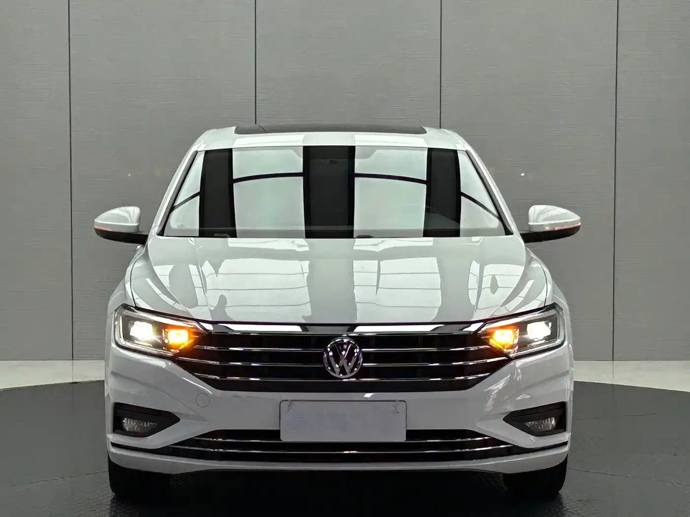 Volkswagen Sagitar 2021 280TSI DSG Surpassing Edition фото 2
