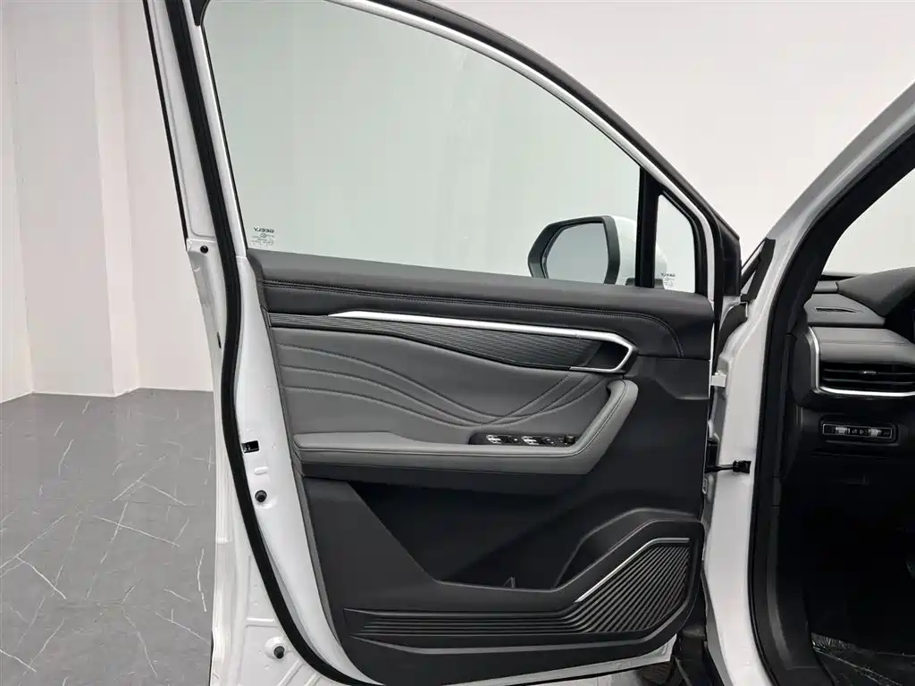Geely Haoyue L 2026 2026 1.5TD DCT Happiness 7-Seater