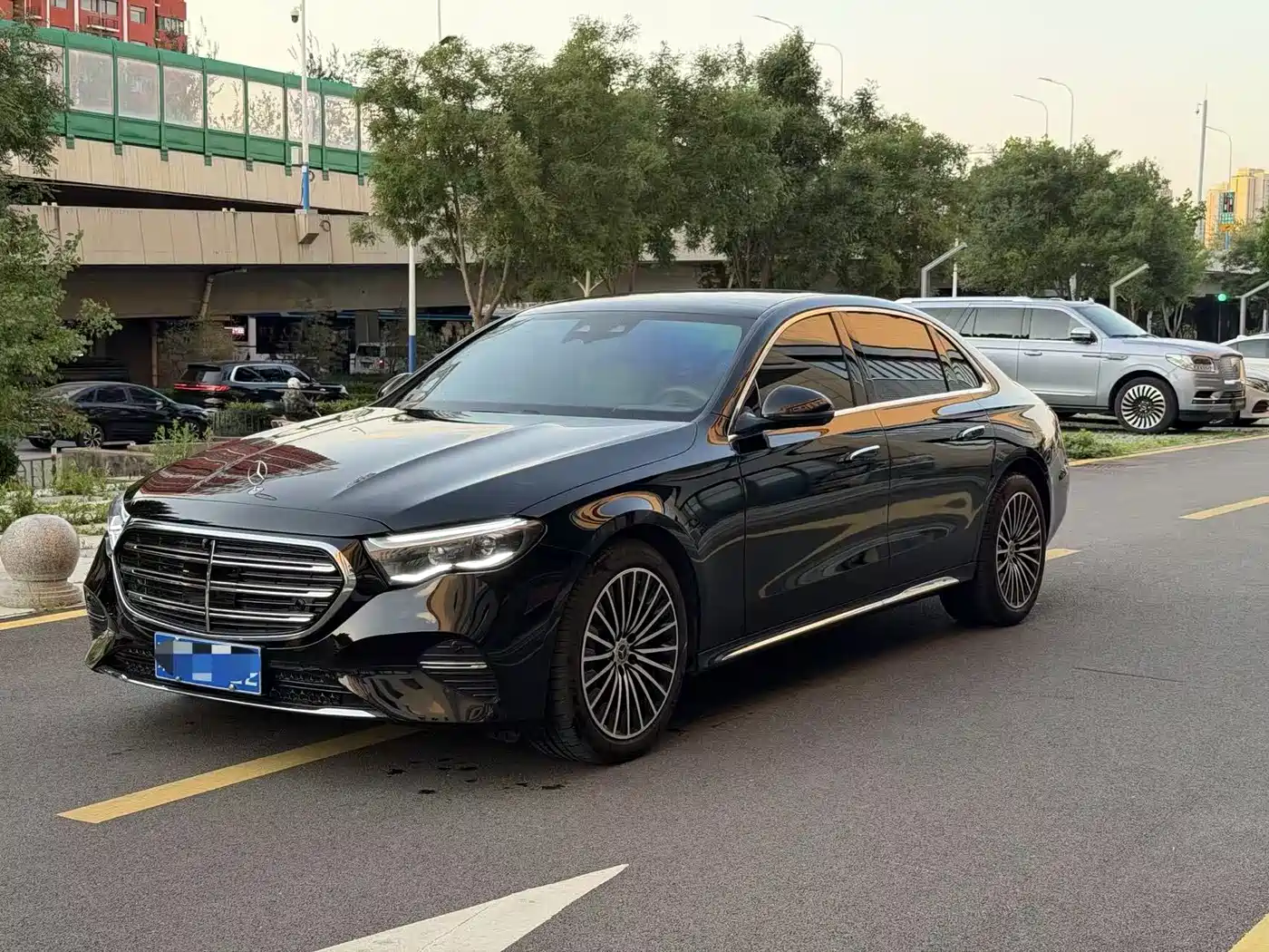 Mercedes-Benz E-Class 2025 E 300 L Luxury