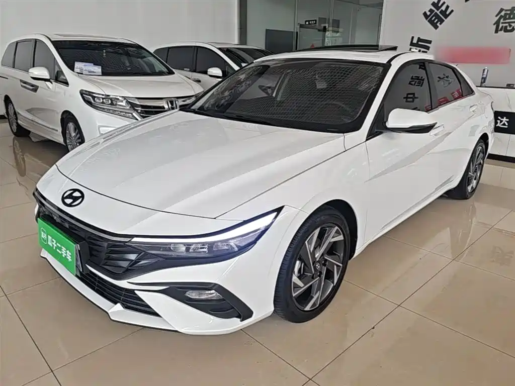 Hyundai Elantra 2023 1.5L CVT GLX Elite Edition
