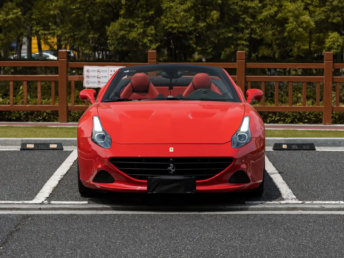 Ferrari California T 2015 3.9T Standard фото 2