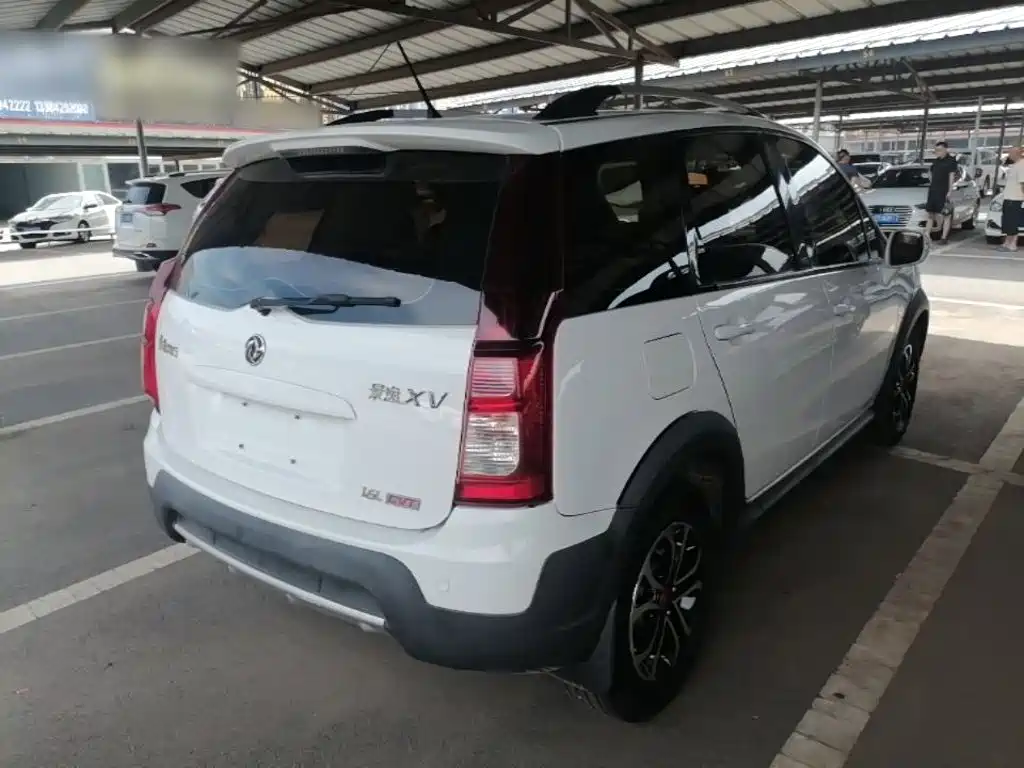 Dongfeng Fengxing Joyear XV 2017 2016 1.6L CVT Comfort