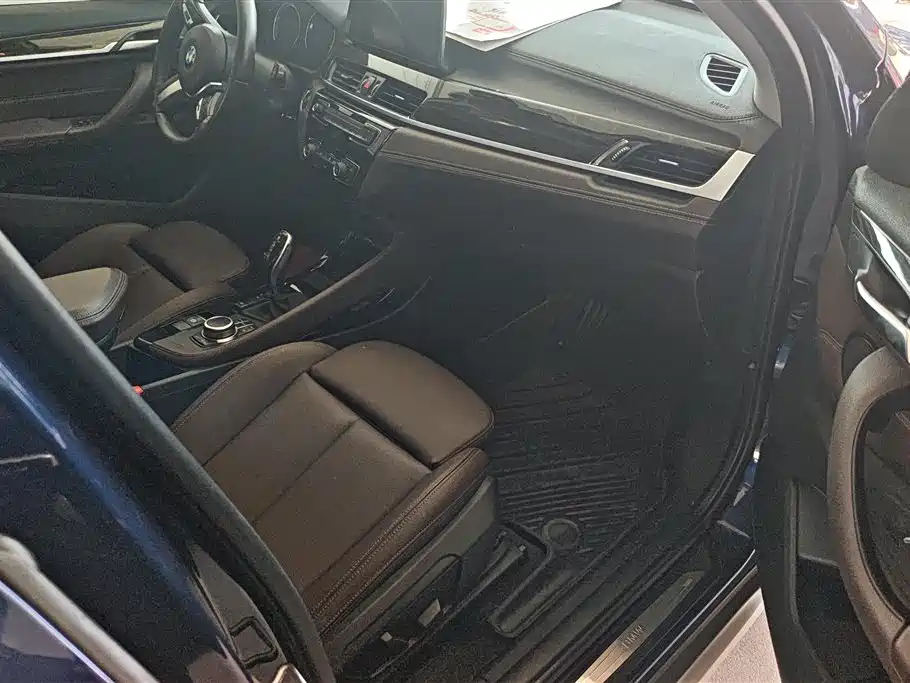 BMW X1 2020 xDrive25Li Premium Edition фото 8