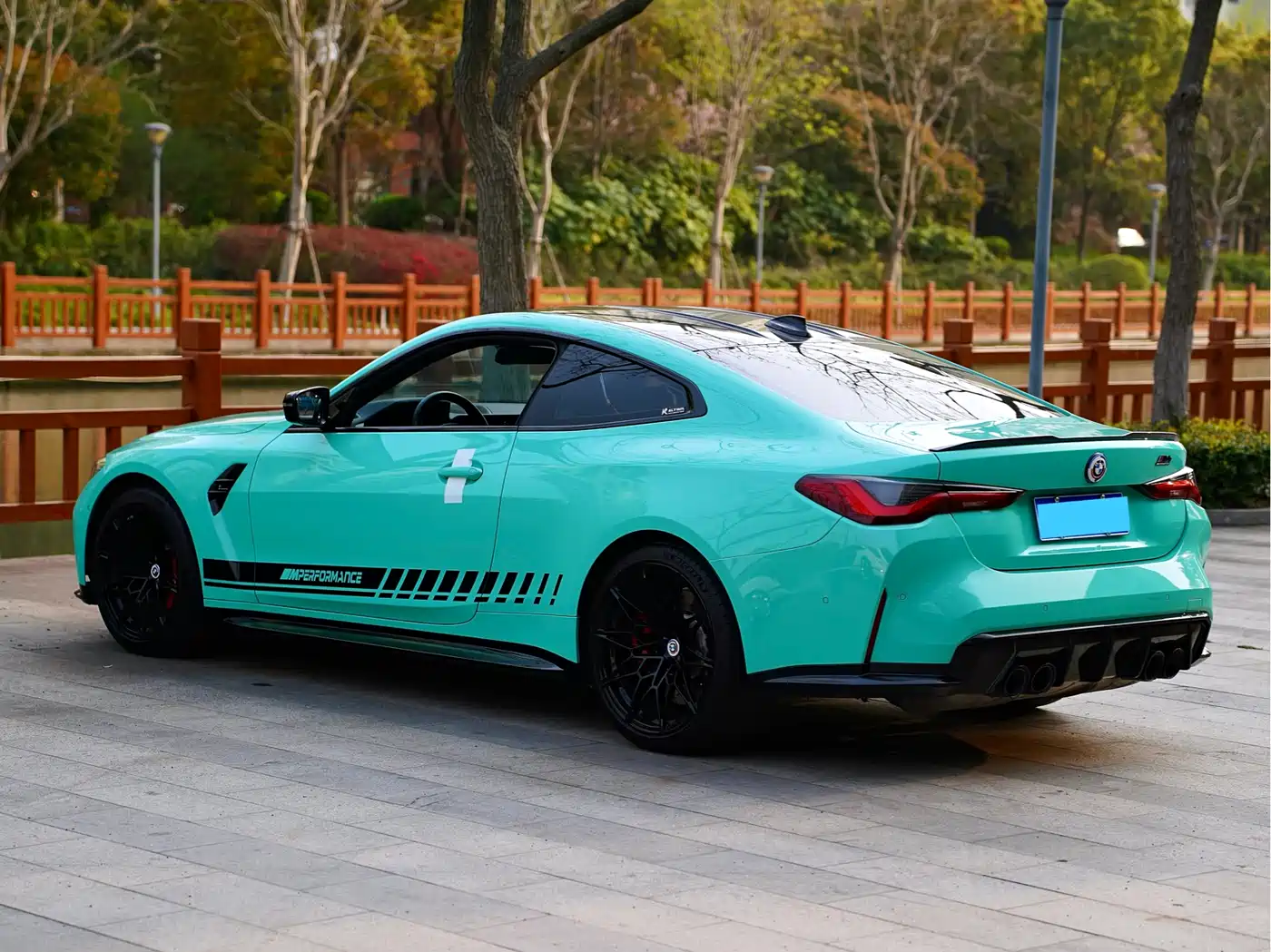 BMW M4 2022 M4 Coupe M xDrive Thunder Edition фото 6