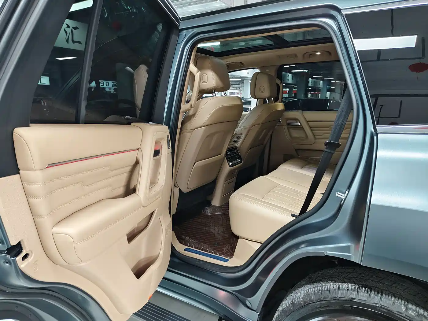 BAIC ORV Beijing Off-Road BJ60 Leiting 2024 Magic Core E-Drive Advanced 5-seater фото 7