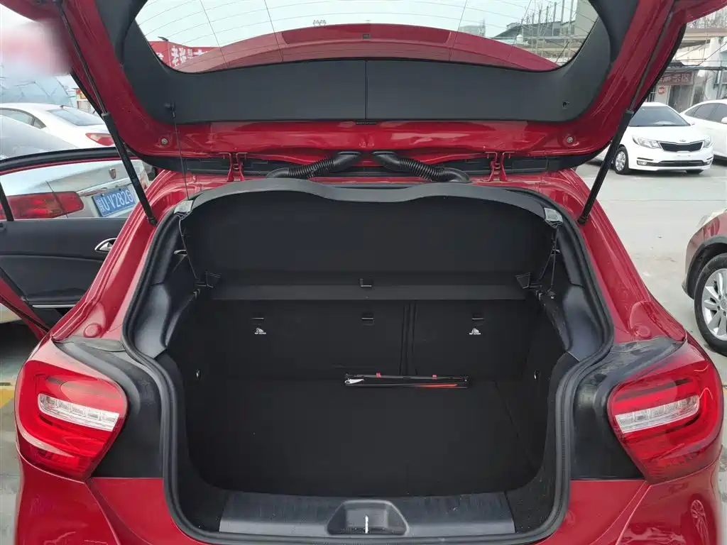 Mercedes-Benz A-Class (Import) 2015 A 180 фото 19