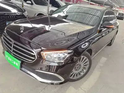 Mercedes-Benz E