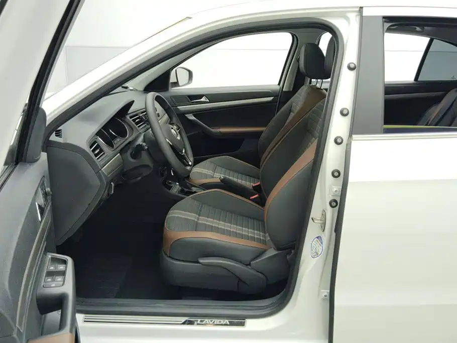 Volkswagen Lavida, миниатюра 9