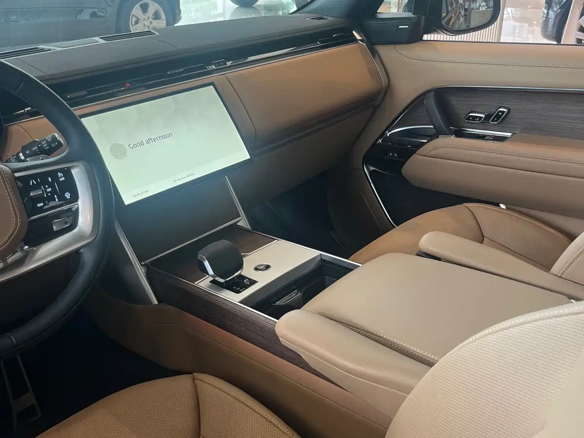 Land Rover Range Rover фото 16