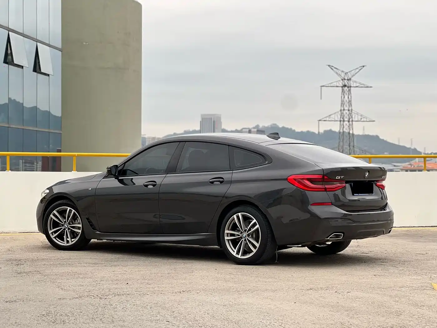 BMW 6 Series GT 2019 630i M Sport Package фото 4