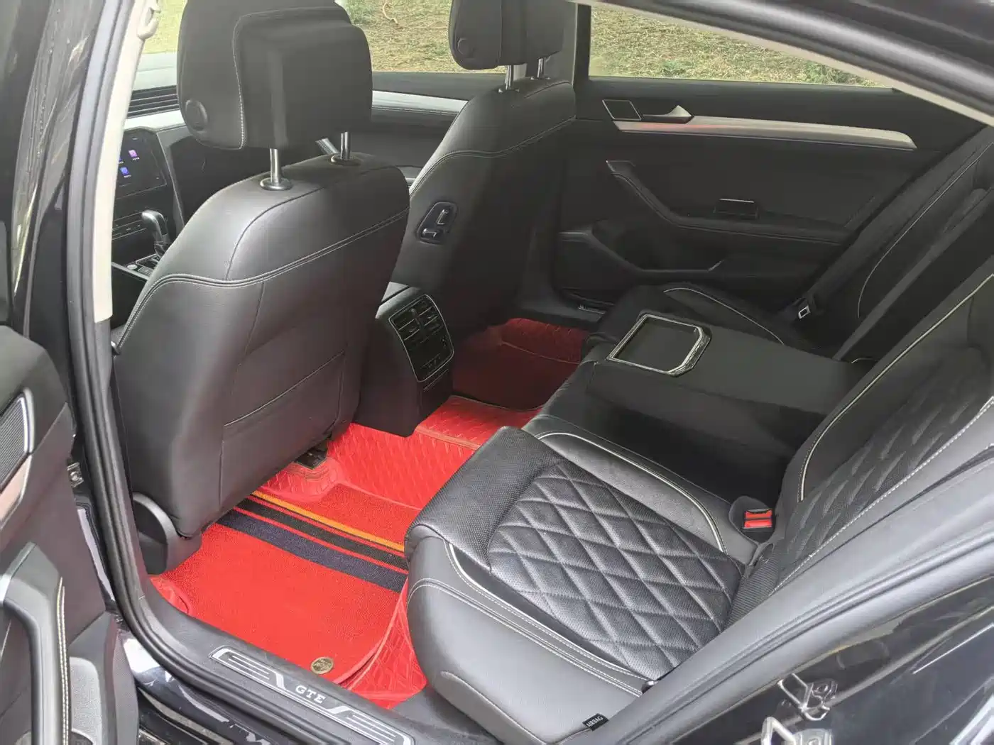 Volkswagen Magotan GTE Plug-in Hybrid 2022 GTE Luxury фото 8