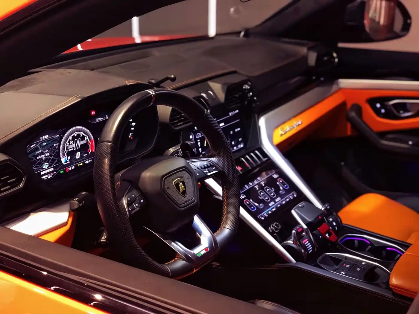 Lamborghini Urus 2018 4.0T V8 фото 4