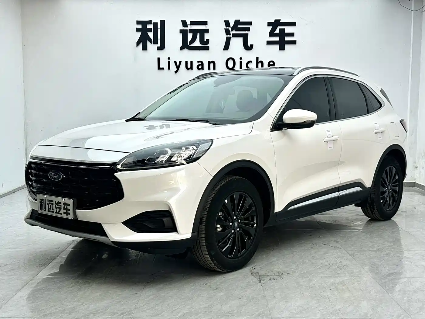 Ford Escape 2023 2024 Model EcoBoost 245 2WD Premium Edition