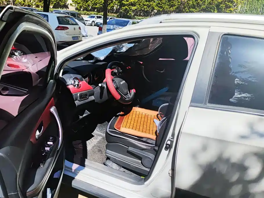 Haval H1 2015 1.5L Manual Luxury фото 9