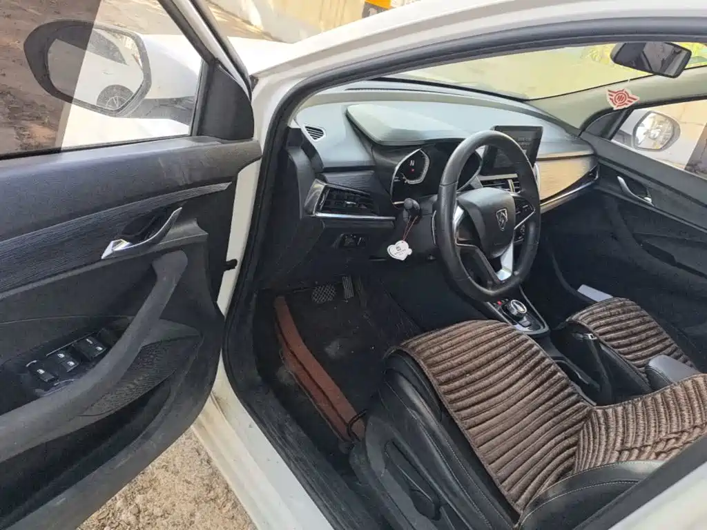 Baojun 360 2019 2018 1.5L Automatic Elite (China V)