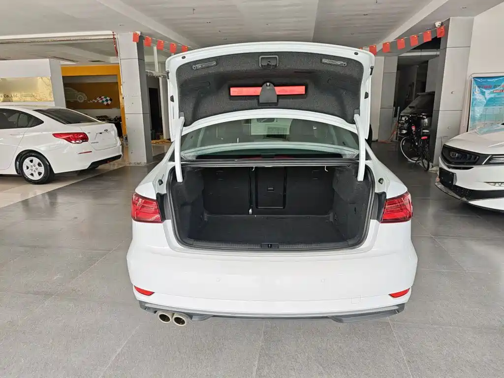 Фото 19 - Audi A3