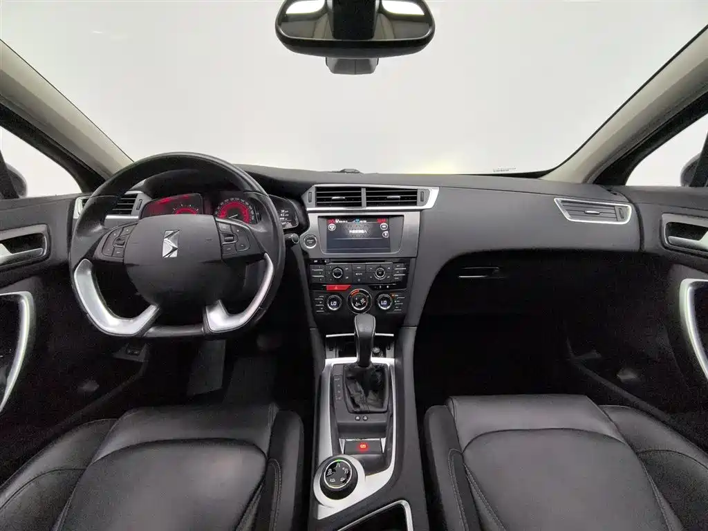 DS 6 2018 2017 1.6T THP160 Premium Edition