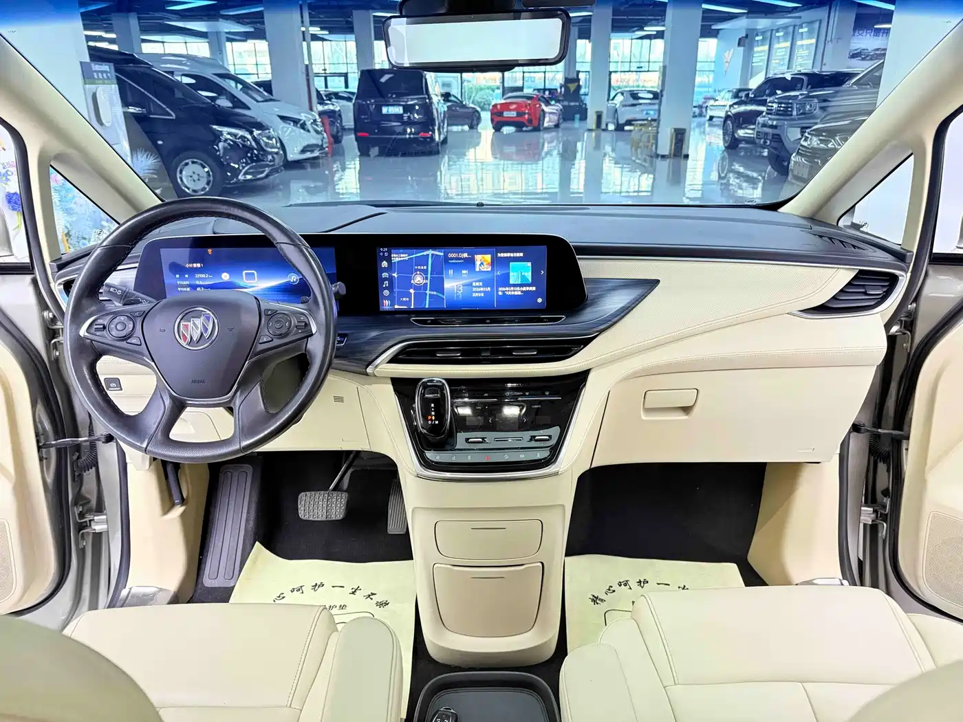 Buick GL8 2023 ES Landmaster Exclusive фото 8
