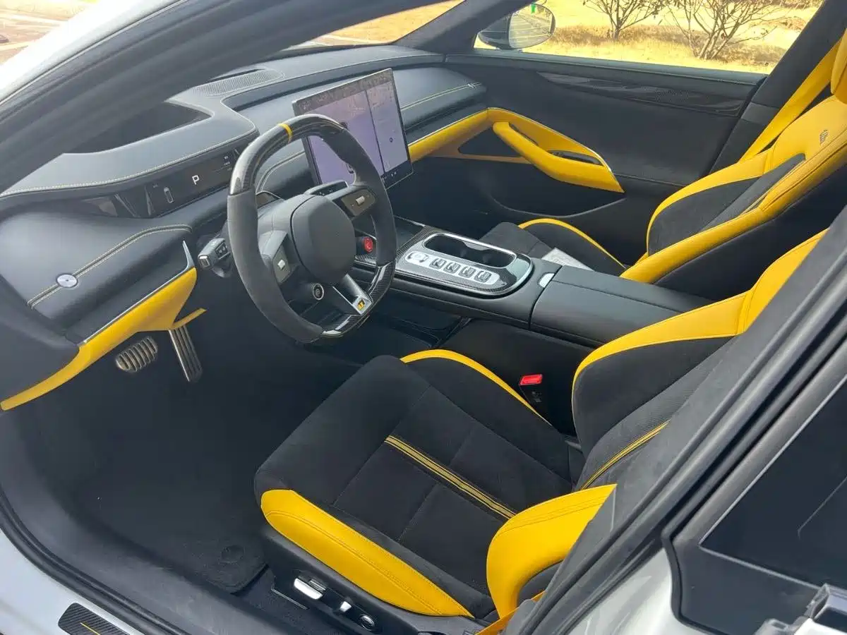 XIAOMI CAR XIAOMI SU7 ULTRA