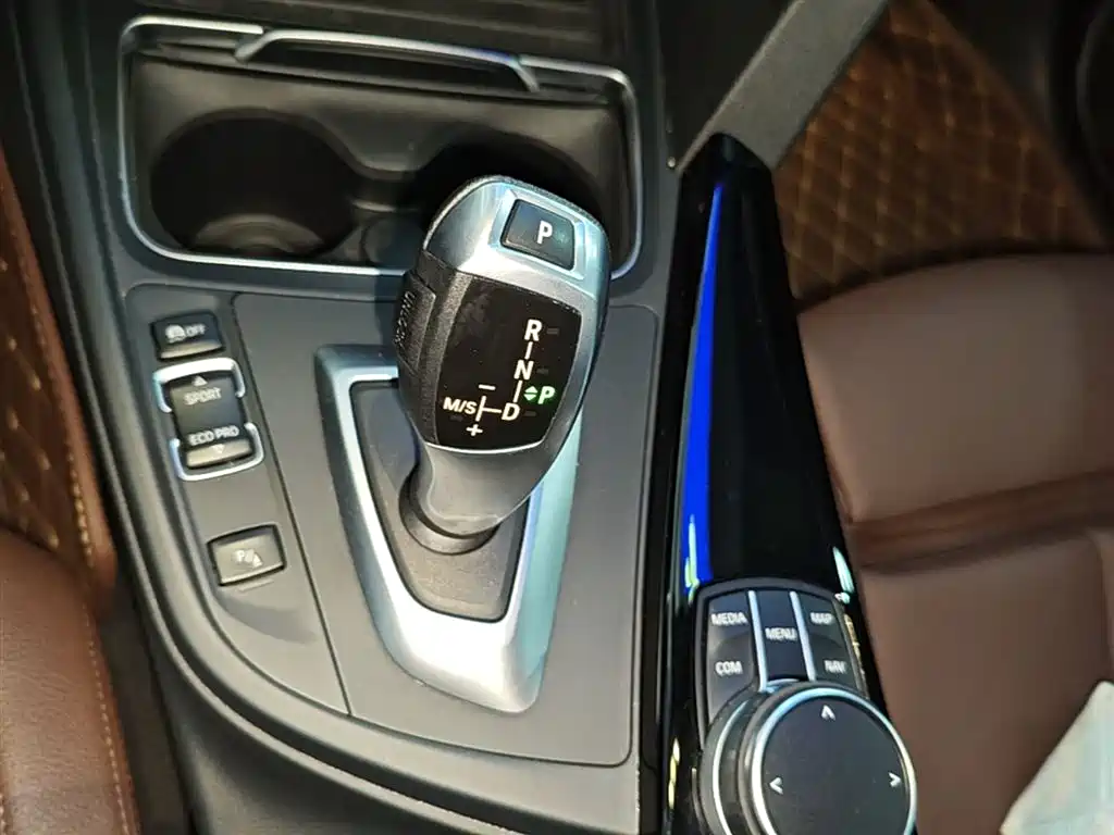 BMW 3 Series 2019 320Li Fashion Type фото 14