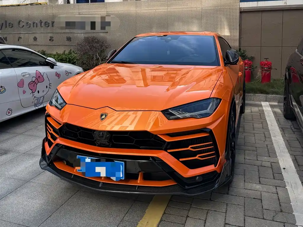 Lamborghini Urus 2021 4.0T V8