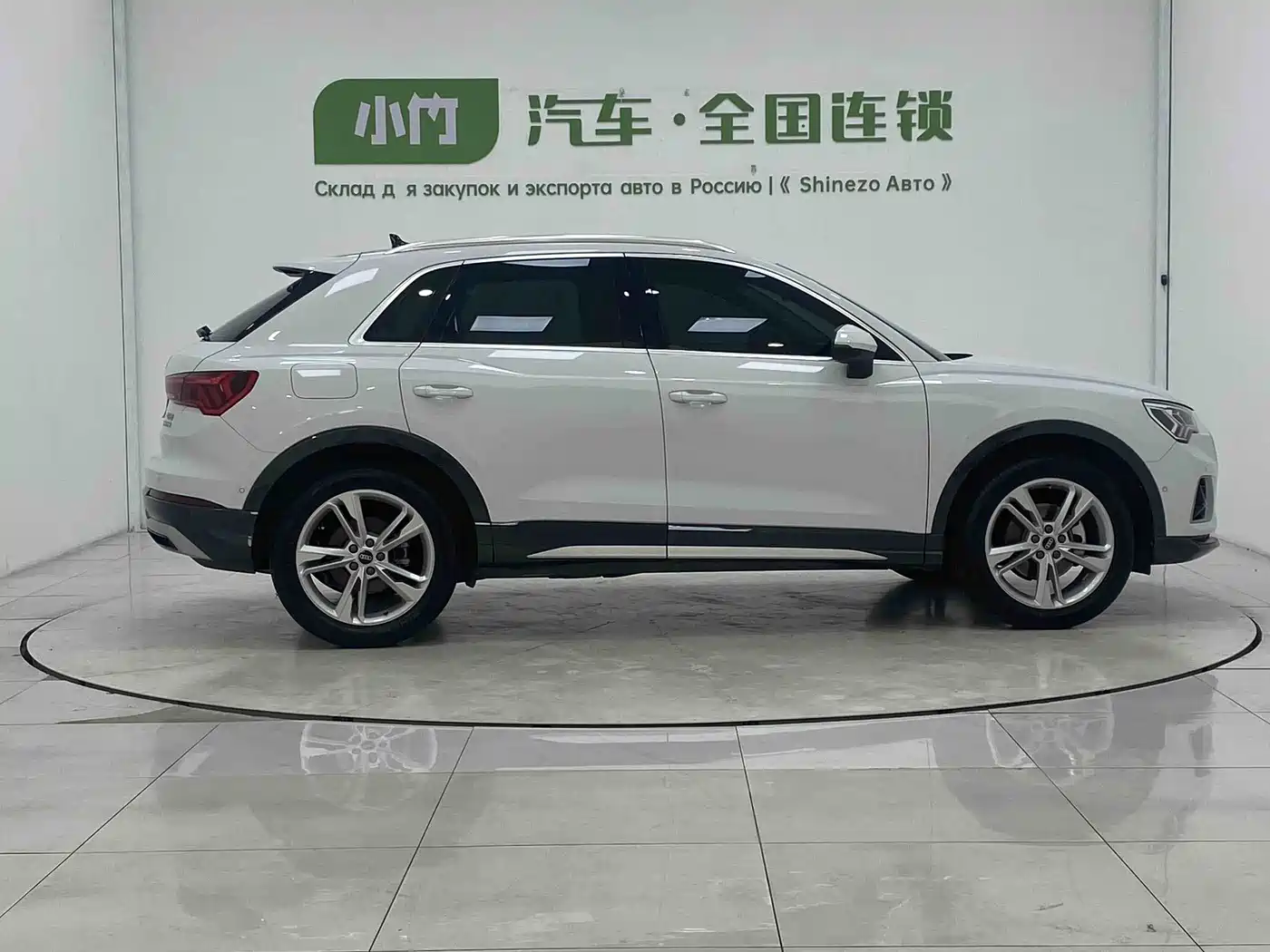 Audi Q3 2022 35 TFSI Fashion Elegance фото 5