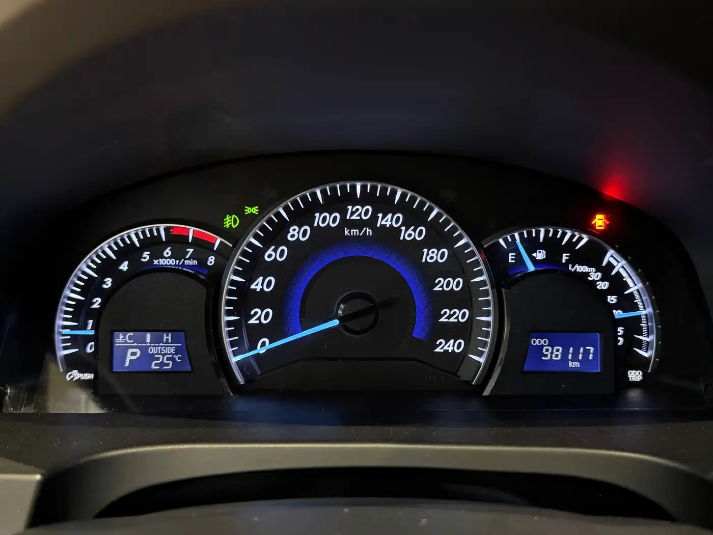 Toyota Camry 2015 2.5G Luxury Navigation Edition фото 11