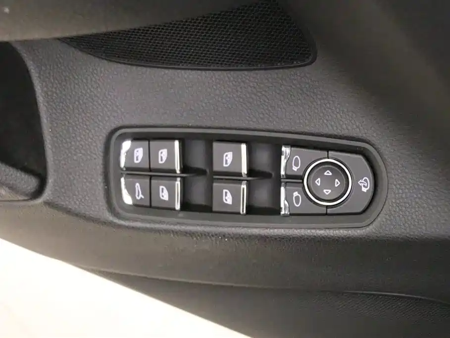 Porsche Panamera 2010 Panamera 3.6L фото 14