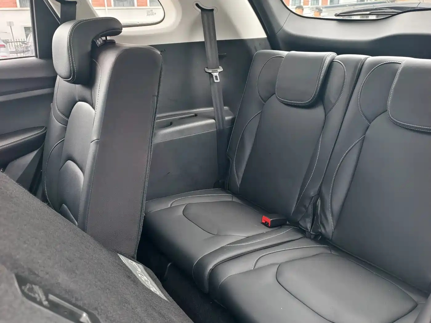 Baojun 530 2021 2021 Global Anniversary Edition 1.5T CVT Luxury 7-seater