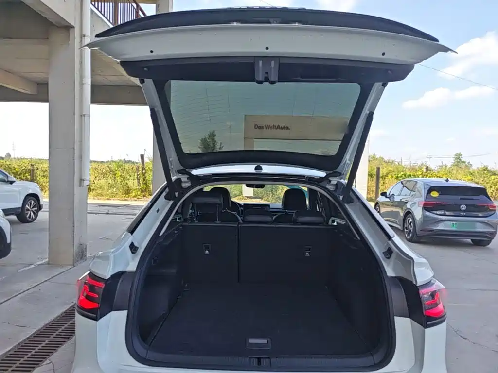 Volkswagen Tiguan X 2023 2023 330TSI 2WD Premium