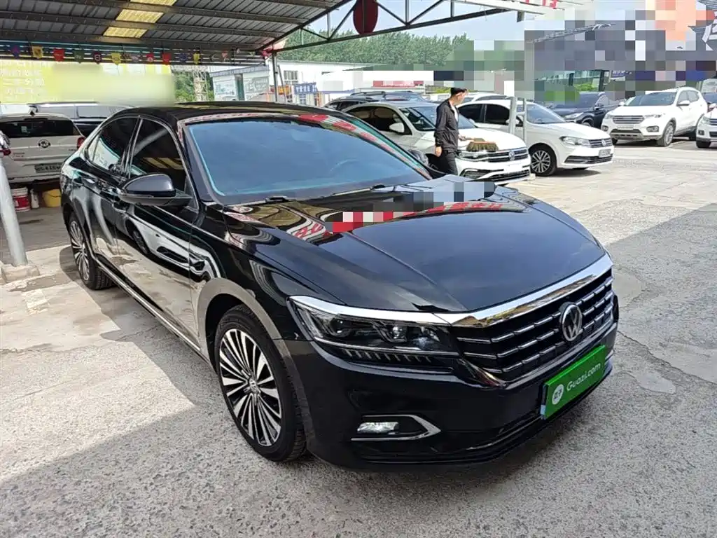 Volkswagen Passat 2019 330TSI Premium Edition China V фото 4